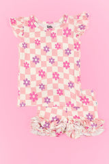 WAVY DAISY CHECKERS DREAM RUFFLE SHORTS